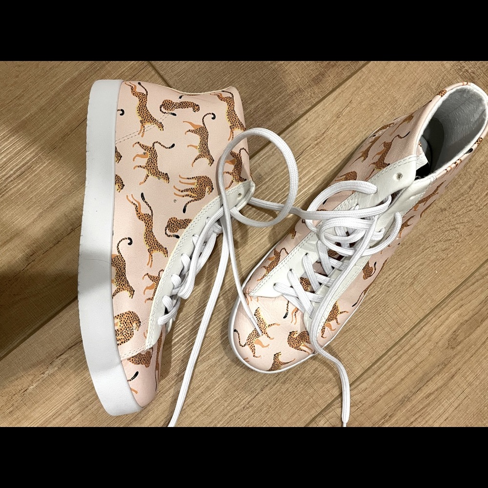 OTBT sneakers